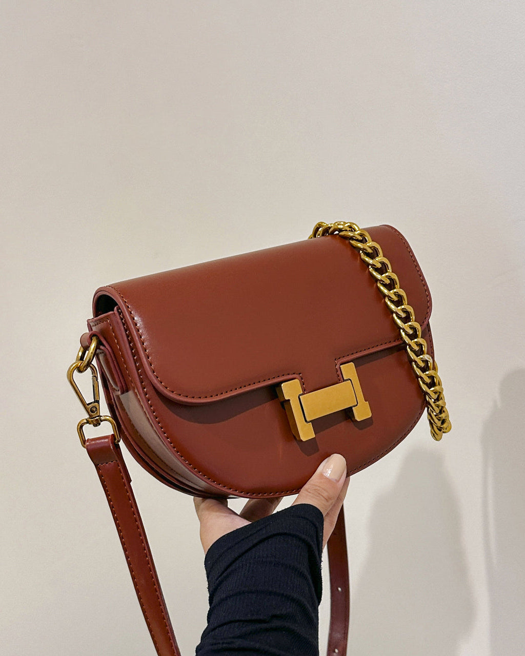 Femni Chelsea Saddle Bag - Maroon