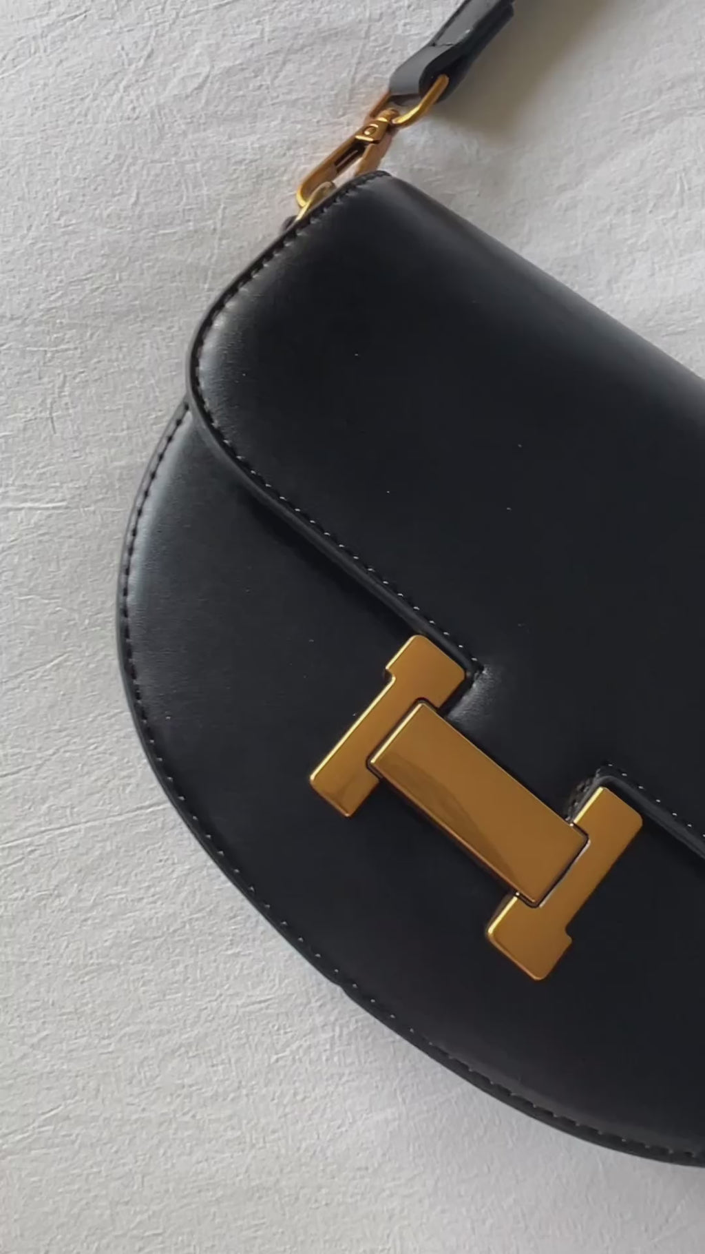 Femni Chelsea Saddle Bag - Black