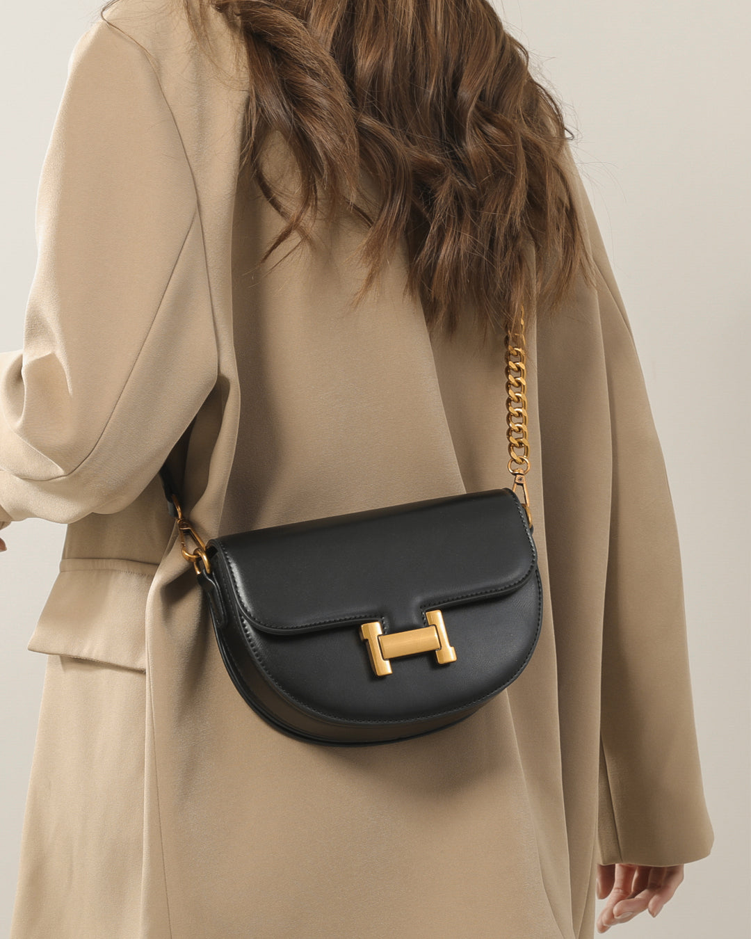 Femni Chelsea Saddle Bag - Black